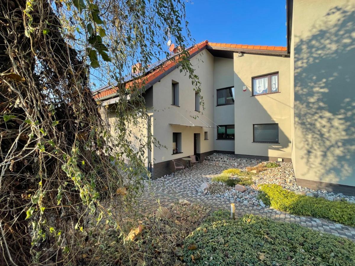 Apartament Pod Lipa Wroclaw Bagian luar foto